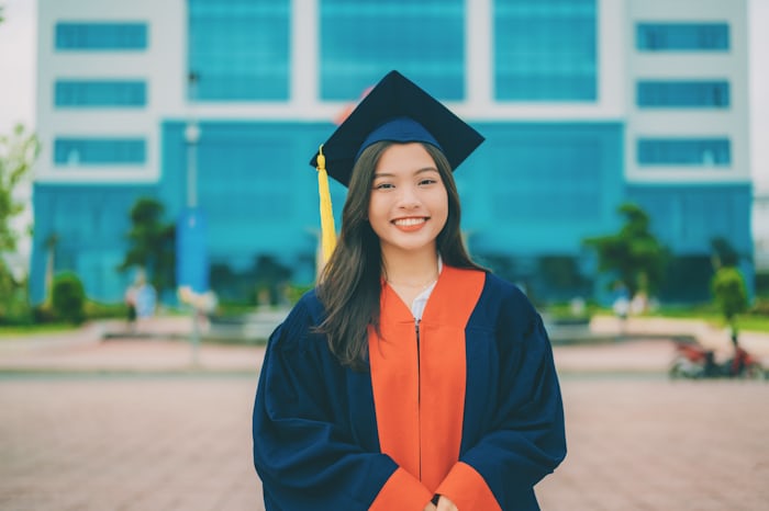 SNC Women in STEM Scholarship 2025 – A Complete Guide for Applicants